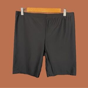 Cover Girl Women’s Black Swim Bottoms Size 2X/18